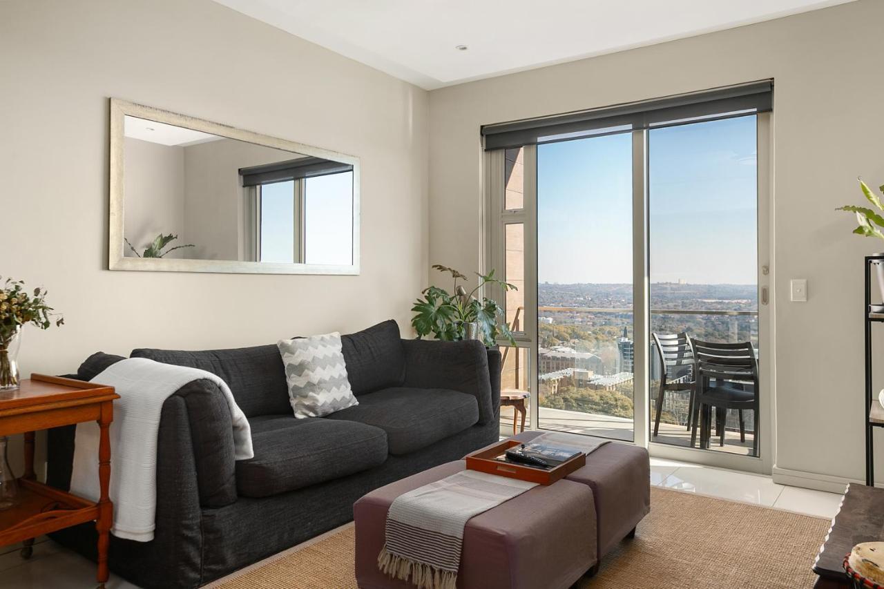 The Tyrwhitt Rosebank Apartments (Adults Only) جوهانسبورغ المظهر الخارجي الصورة