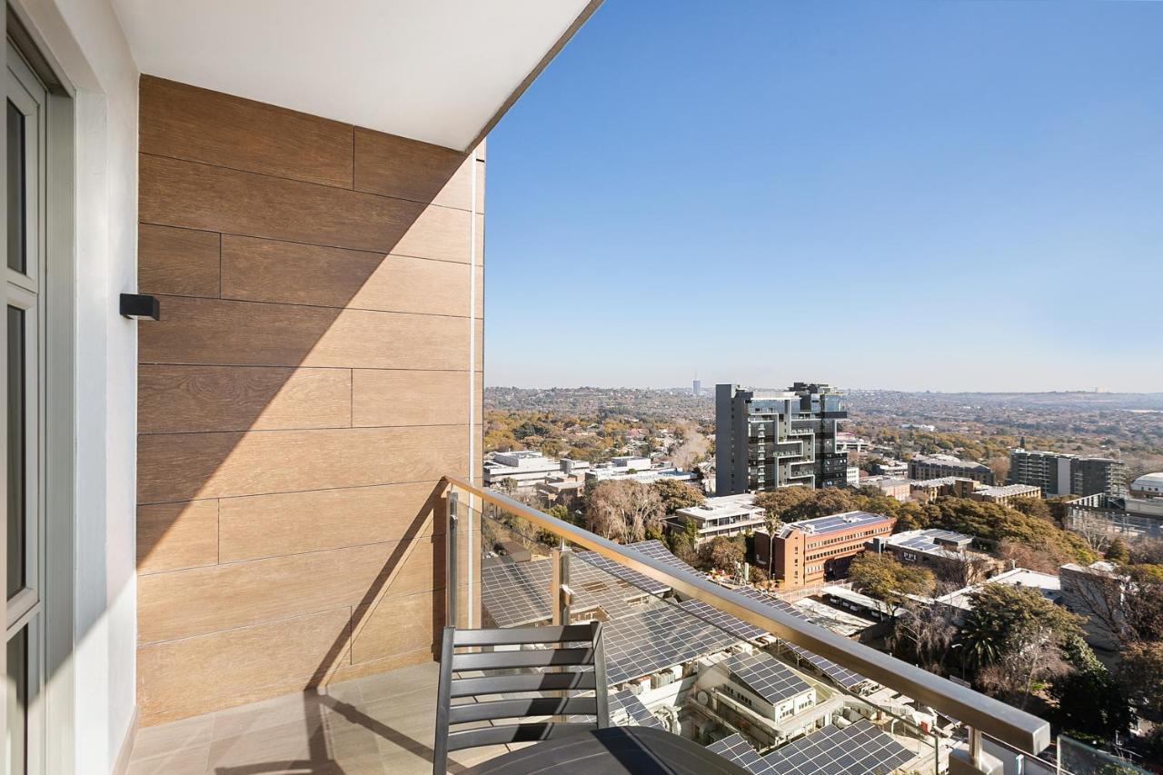 The Tyrwhitt Rosebank Apartments (Adults Only) جوهانسبورغ المظهر الخارجي الصورة