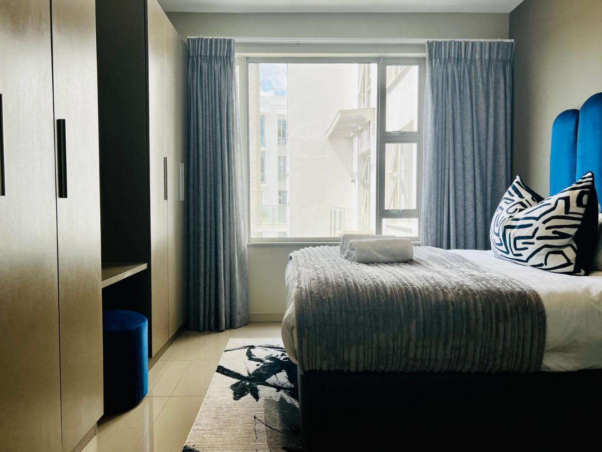 The Tyrwhitt Rosebank Apartments (Adults Only) جوهانسبورغ المظهر الخارجي الصورة