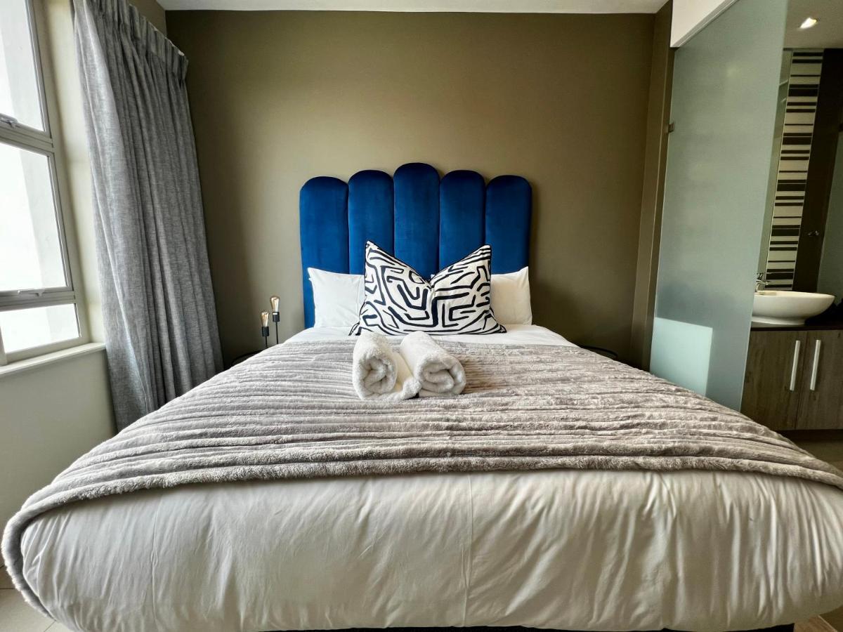 The Tyrwhitt Rosebank Apartments (Adults Only) جوهانسبورغ المظهر الخارجي الصورة