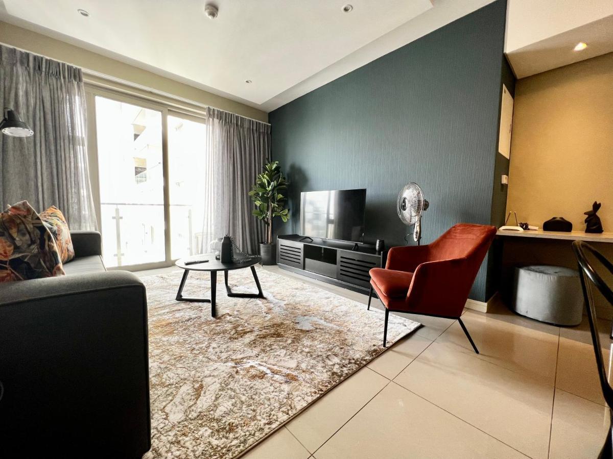 The Tyrwhitt Rosebank Apartments (Adults Only) جوهانسبورغ المظهر الخارجي الصورة
