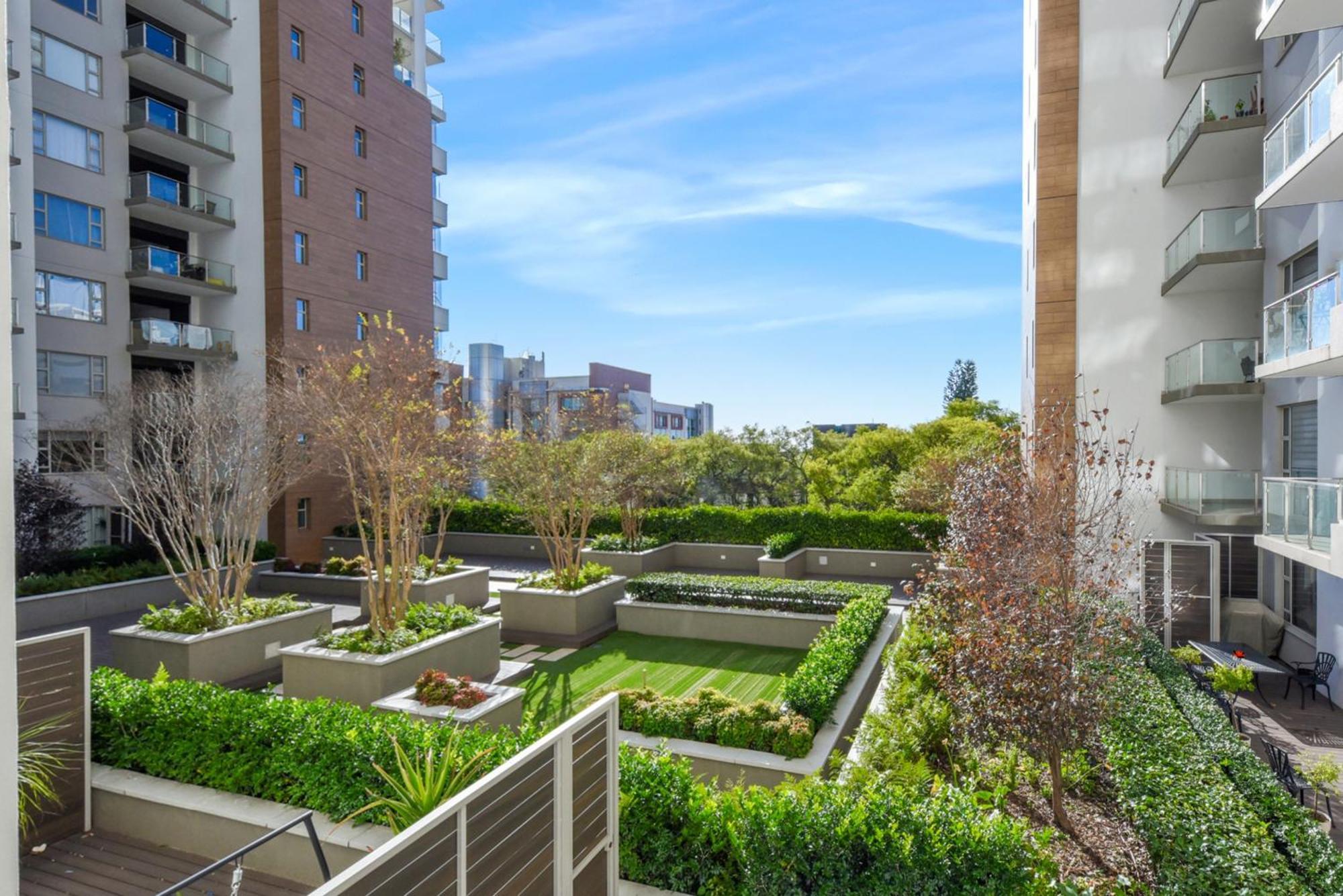 The Tyrwhitt Rosebank Apartments (Adults Only) جوهانسبورغ المظهر الخارجي الصورة