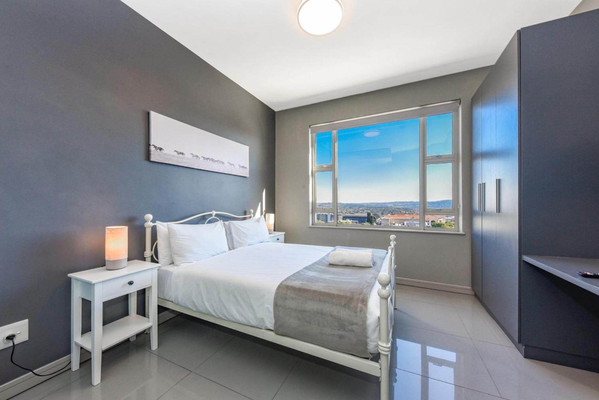 The Tyrwhitt Rosebank Apartments (Adults Only) جوهانسبورغ المظهر الخارجي الصورة