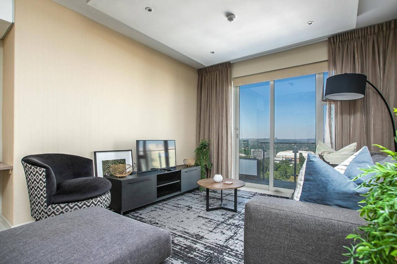 The Tyrwhitt Rosebank Apartments (Adults Only) جوهانسبورغ المظهر الخارجي الصورة
